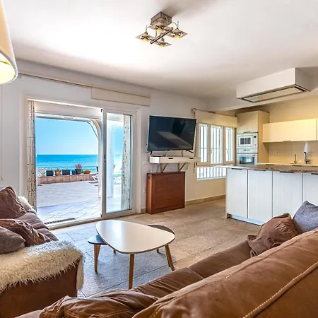Beachfront Bliss: A Pie De Playa