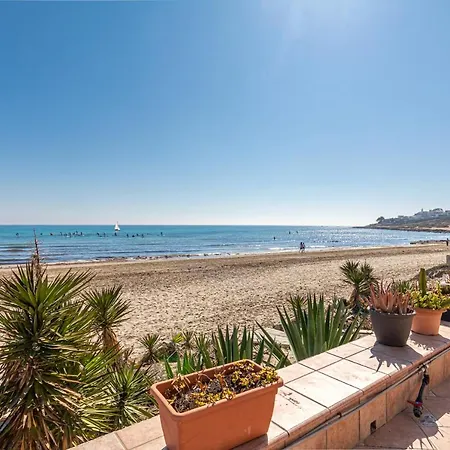 Beachfront Bliss: A Pie De Playa لقنت