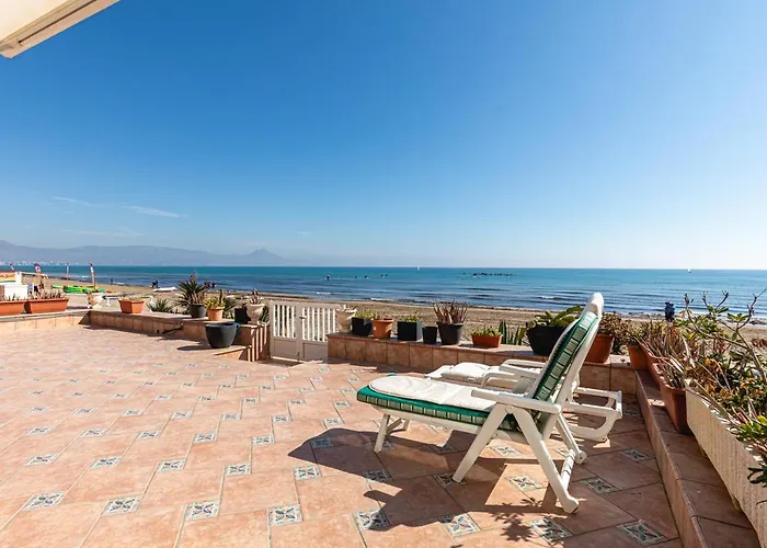 Vakantiehuis Beachfront Bliss: A Pie De Playa Alicante