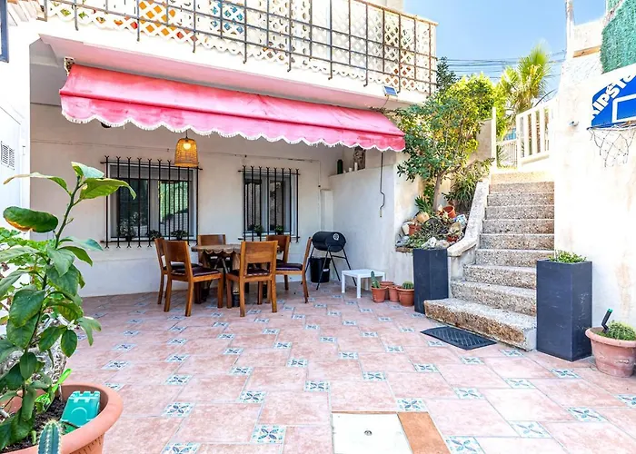 Beachfront Bliss: A Pie De Playa Hébergement de vacances Alicante